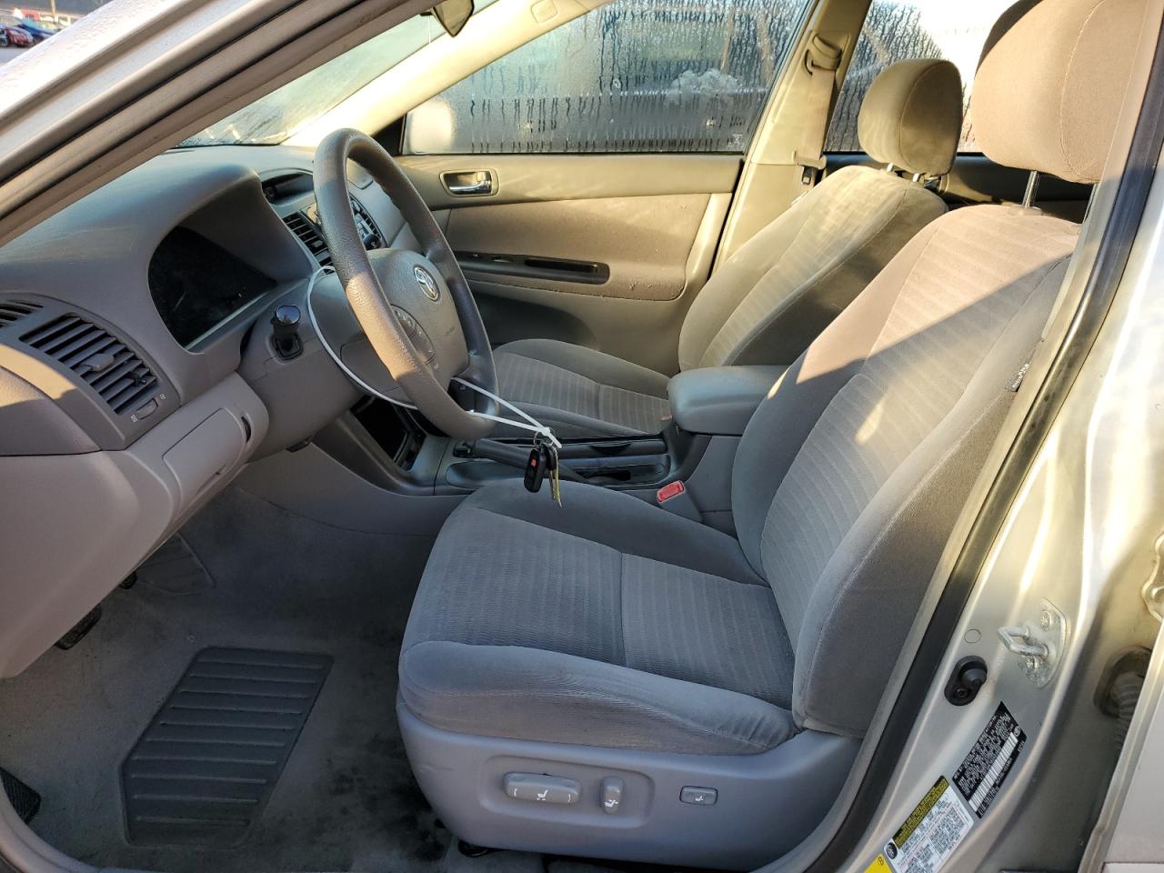 2006 Toyota Camry Le VIN: 4T1BF30K16U633890 Lot: 82285425