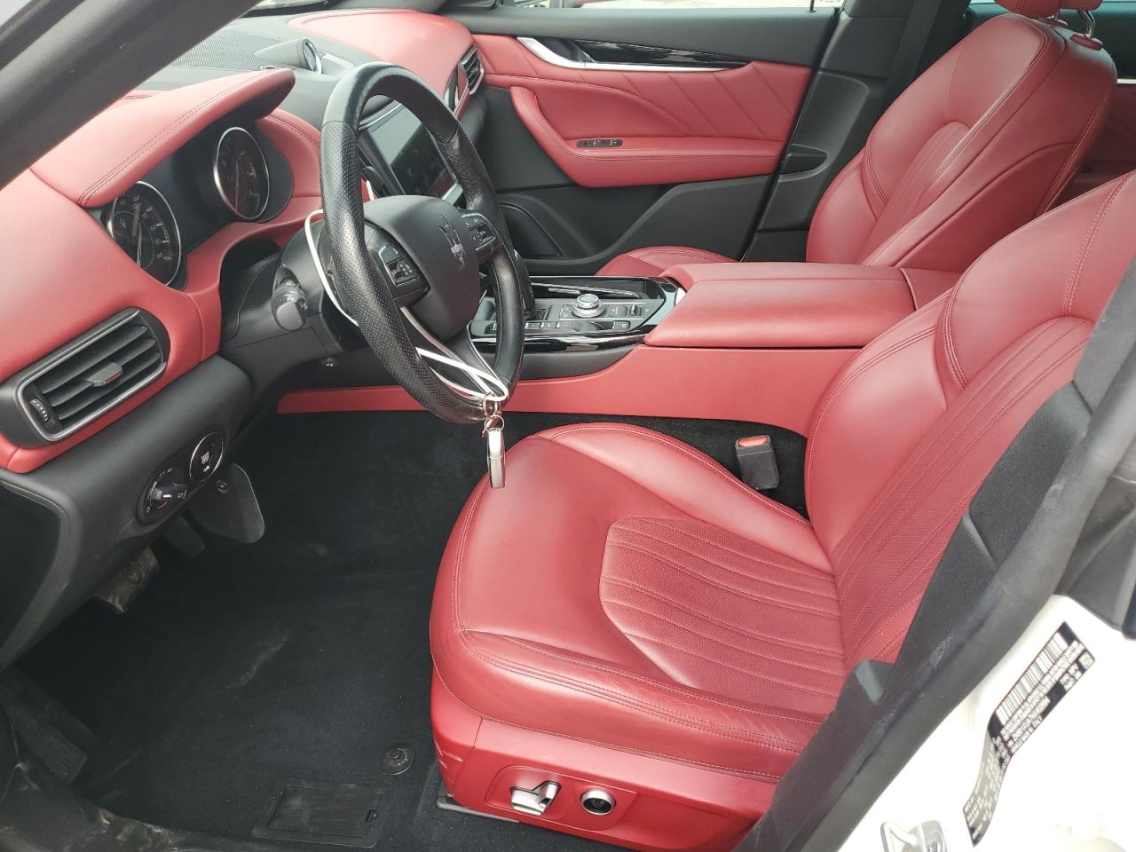 2022 Maserati Levante Base VIN: ZN661XUA7NX402694 Lot: 89894625