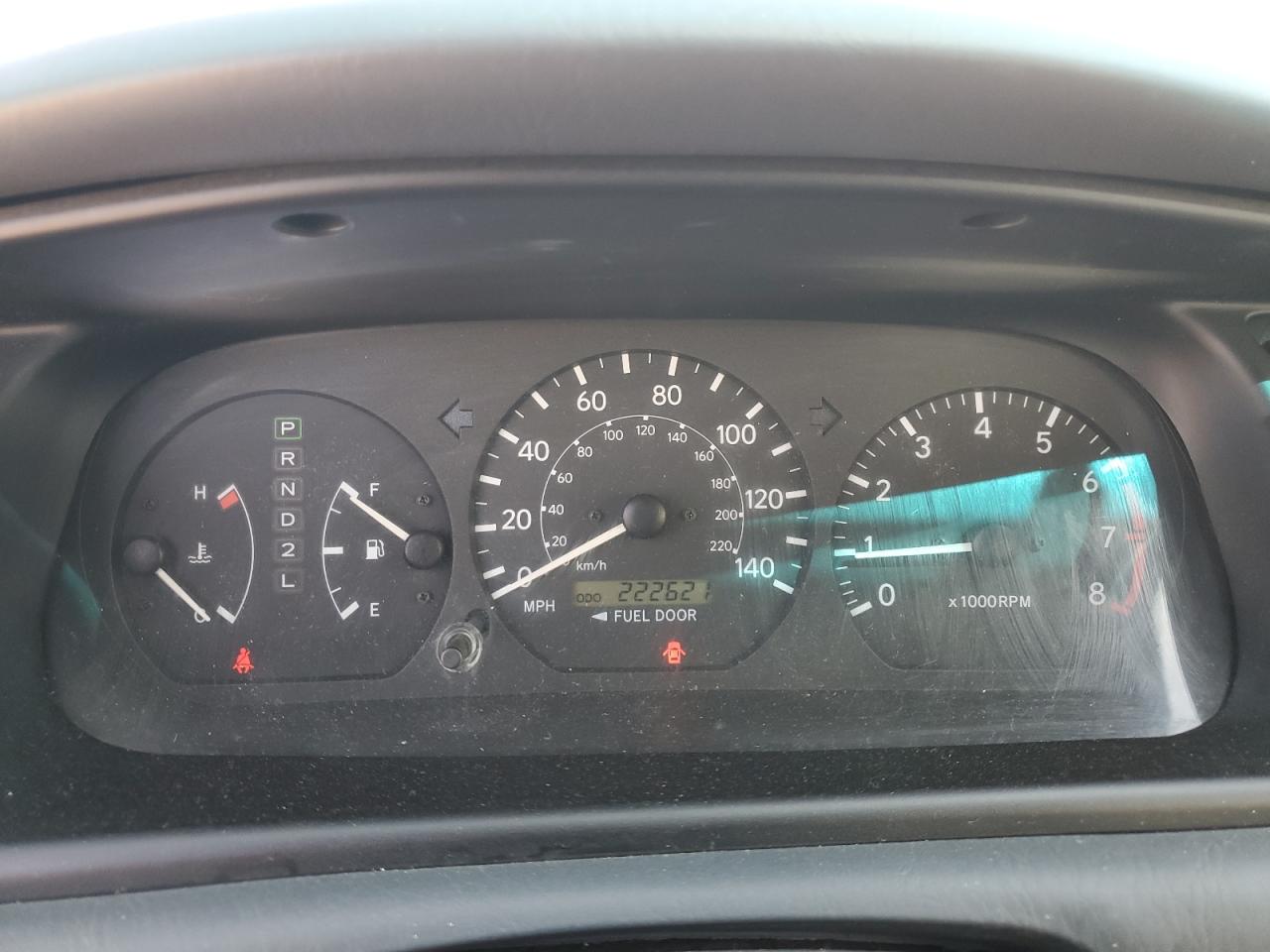 2000 Toyt Camry Le VIN: 4T1BG22K5YU680055 Lot: 81919135