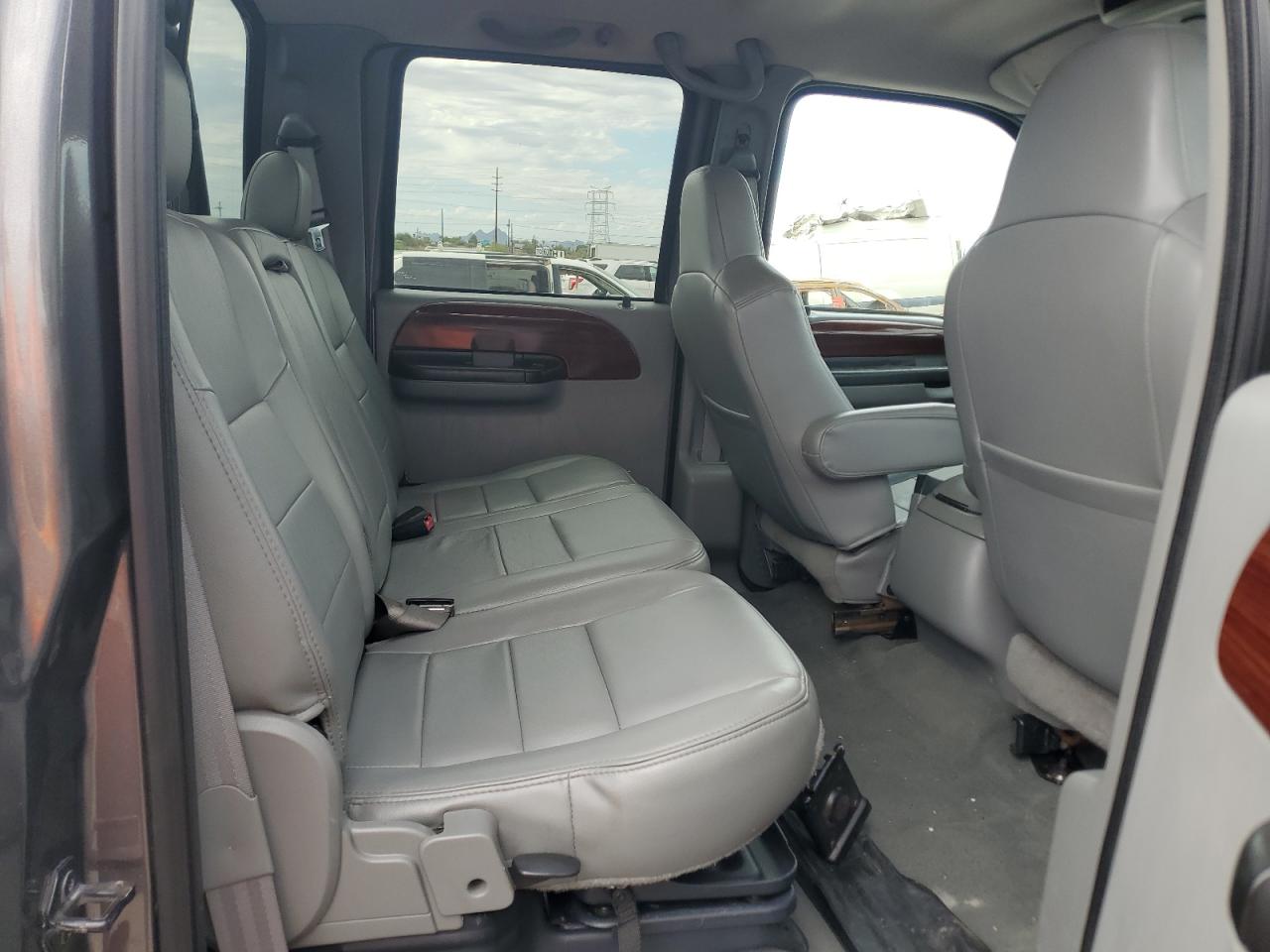 2005 Ford F350 Srw Super Duty VIN: 1FTWW31P85EC30255 Lot: 82692755