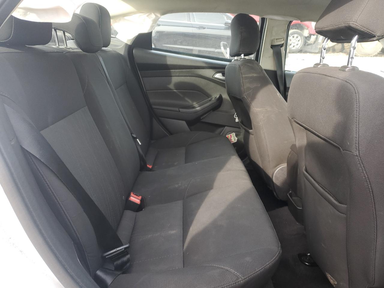 2017 Ford Focus Sel VIN: 1FADP3H28HL302382 Lot: 85692345