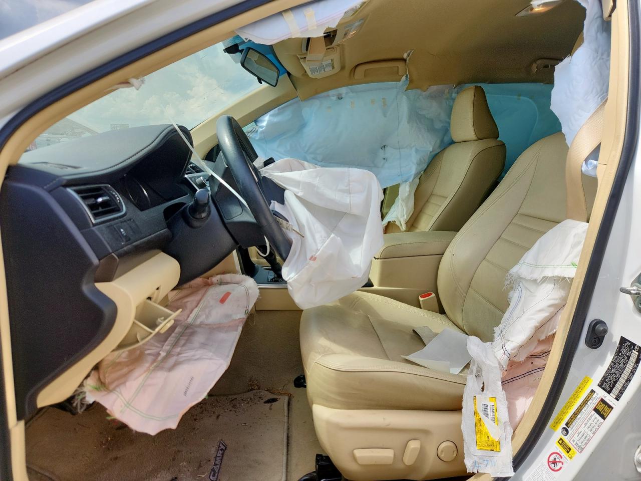 2015 Toyota Camry Le VIN: 4T1BF1FK5FU104549 Lot: 85780905