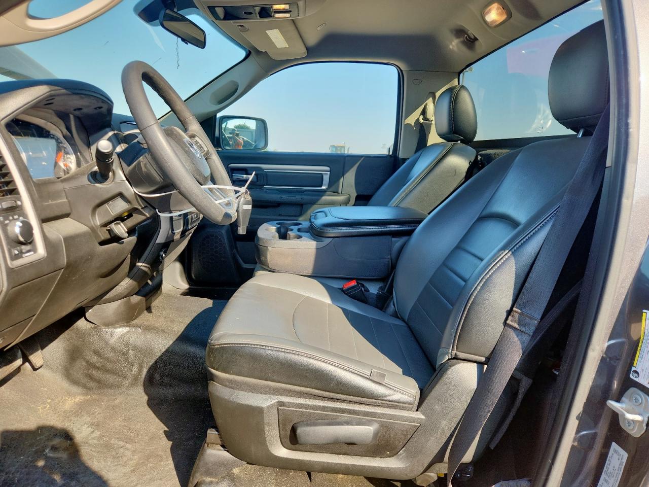 2023 Ram 1500 Classic Tradesman VIN: 3C6JR6DG2PG555081 Lot: 81915345