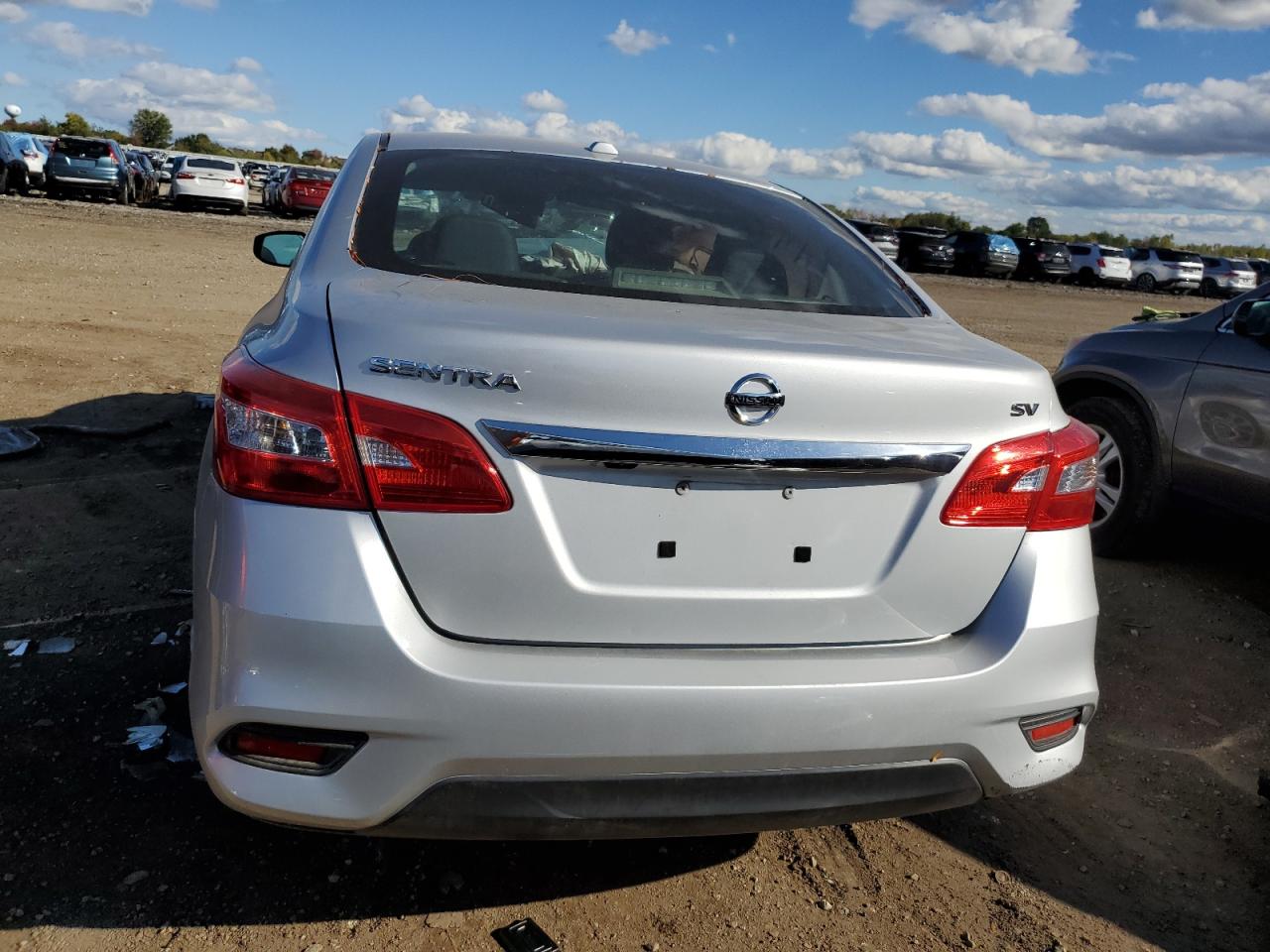 2019 Nissan Sentra S VIN: 3N1AB7AP3KL607943 Lot: 85867525