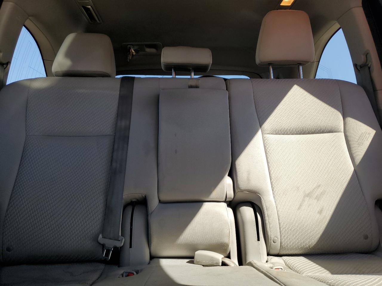 2015 Toyota Highlander Le VIN: 5TDBKRFH0FS172491 Lot: 84443995