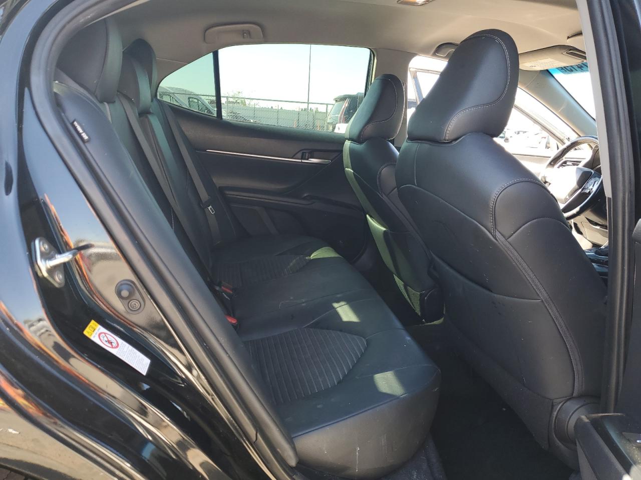 2019 Toyota Camry L VIN: 4T1B11HK4KU218676 Lot: 82317415