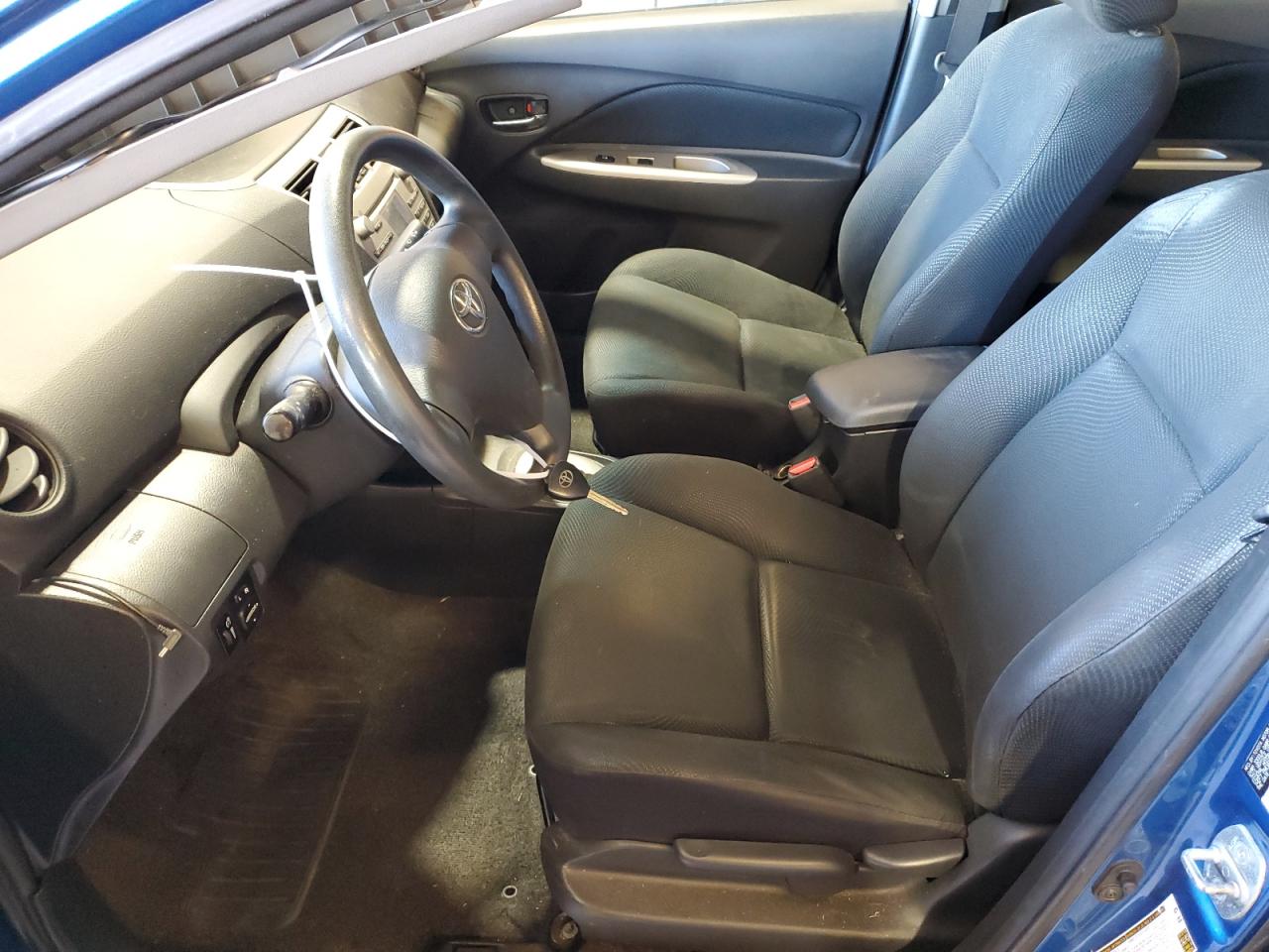 2009 Toyota Yaris VIN: JTDBT903091319100 Lot: 84994065