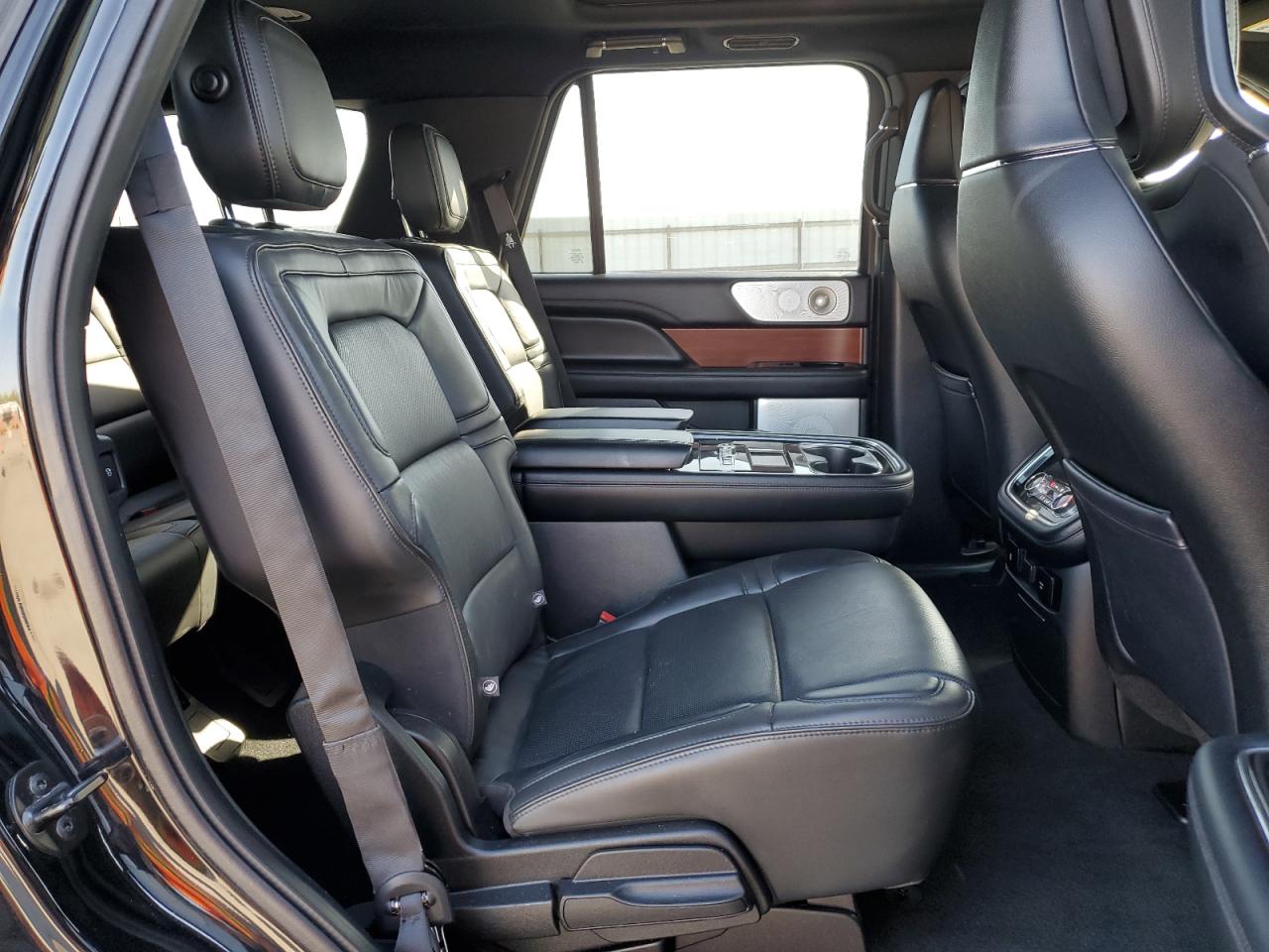 2018 Lincoln Navigator Reserve VIN: 5LMJJ2LT1JEL13378 Lot: 82330205