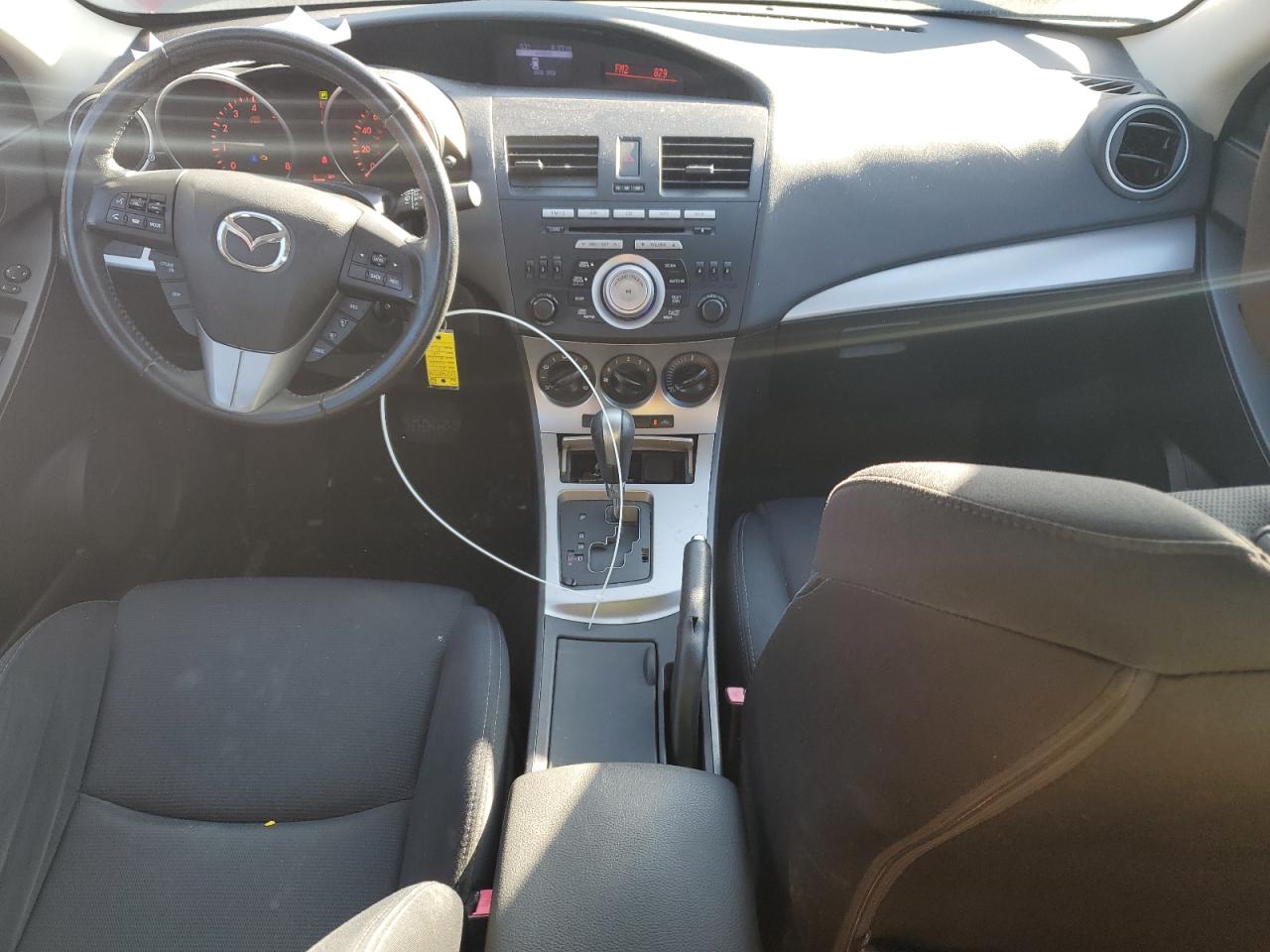 2011 Mazda 3 S VIN: JM1BL1U56B1428955 Lot: 90337045