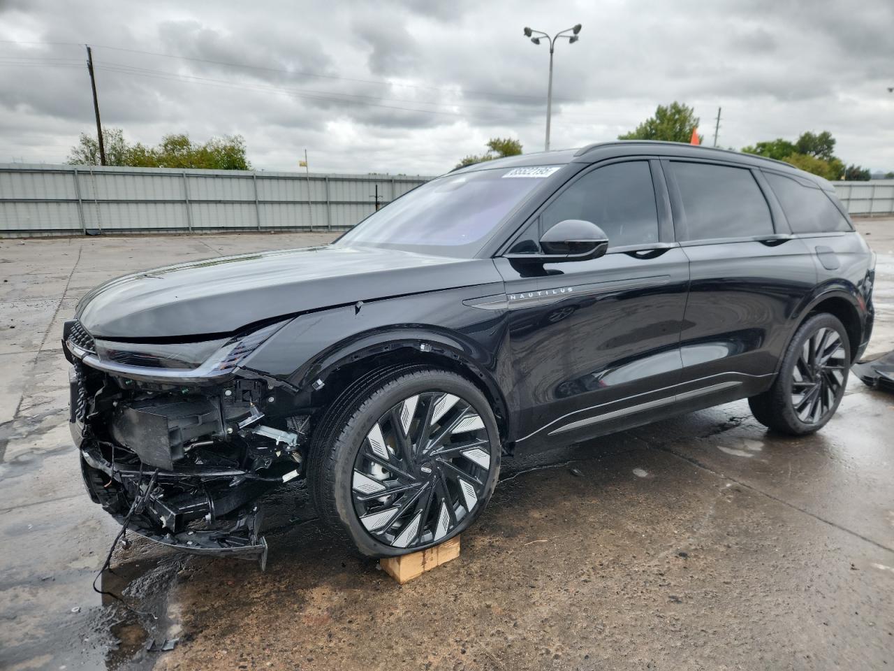 2024 Lincoln Nautilus Reserve