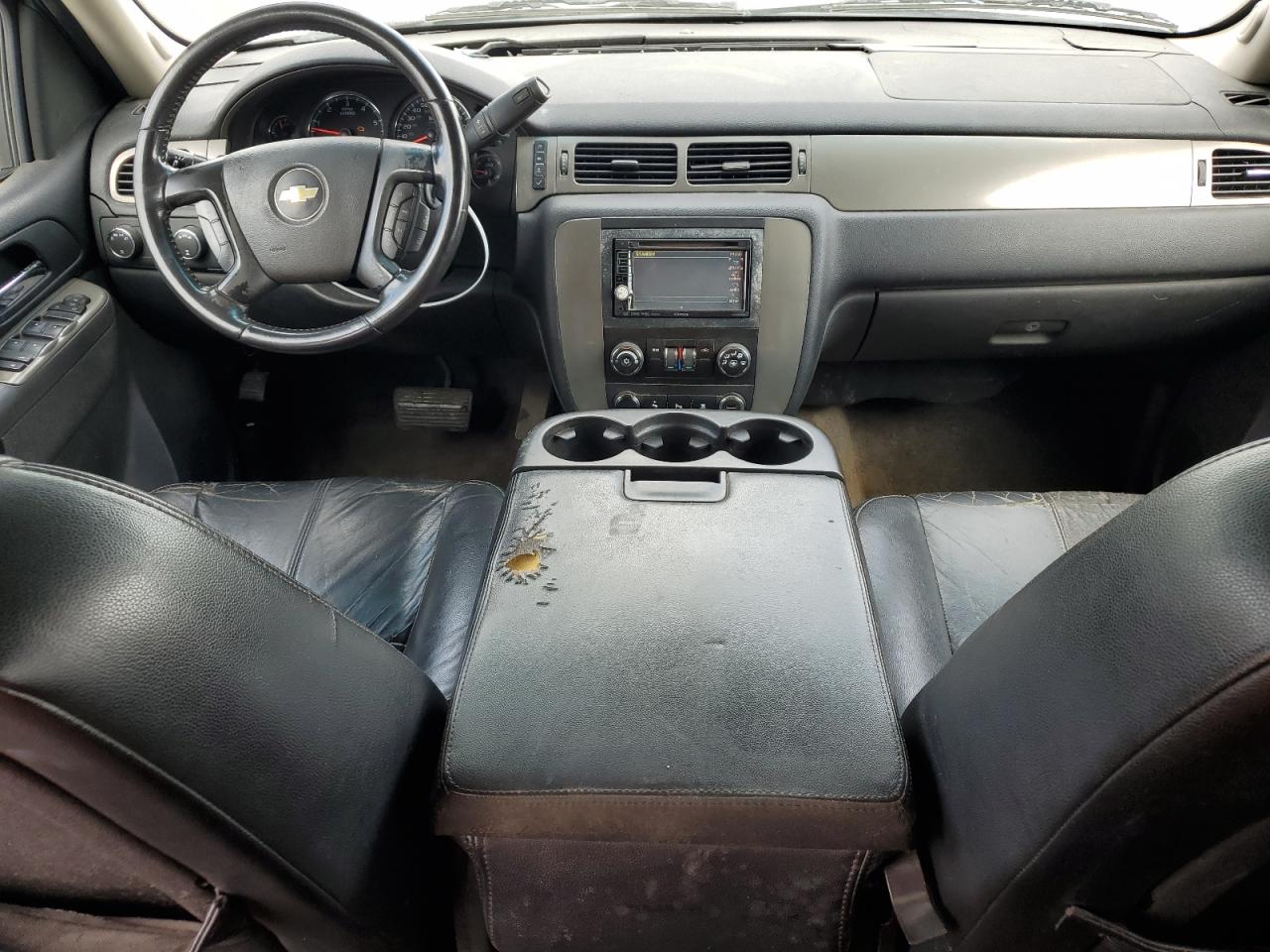 2010 Chevrolet Suburban K1500 Ls VIN: 1GNUKHE33AR146166 Lot: 82279825