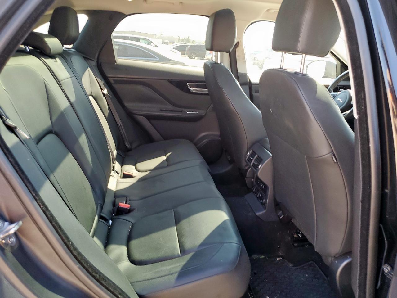 2018 Jaguar F-Pace Premium VIN: SADCJ2FX9JA255434 Lot: 84063565