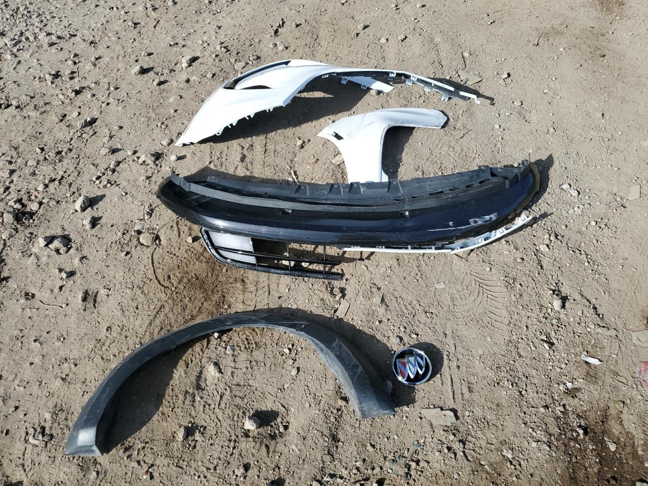 2022 Buick Enclave Essence VIN: 5GAERBKWXNJ175691 Lot: 85260895