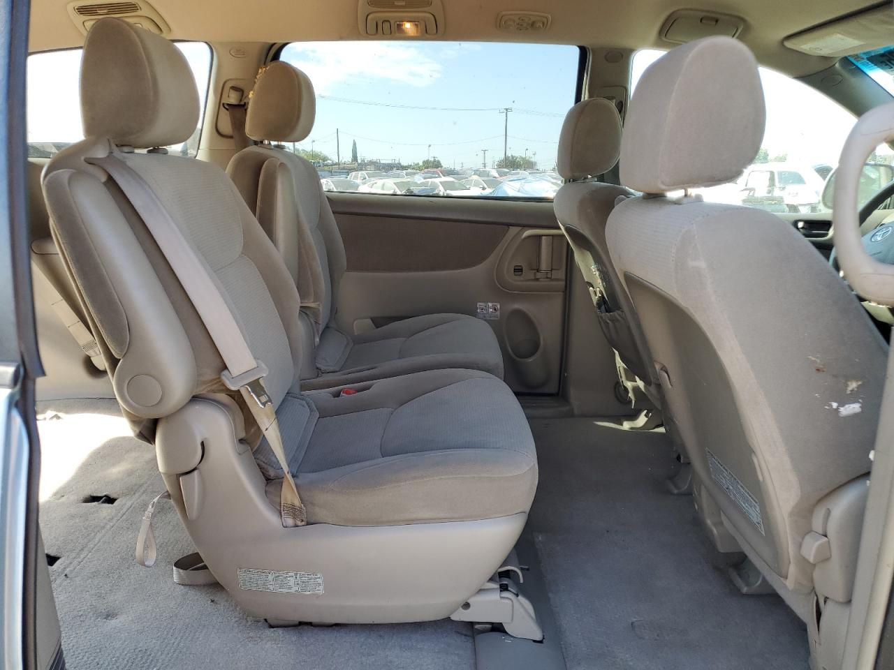 2004 Toyota Sienna Ce VIN: 5TDZA23C24S218465 Lot: 82335595