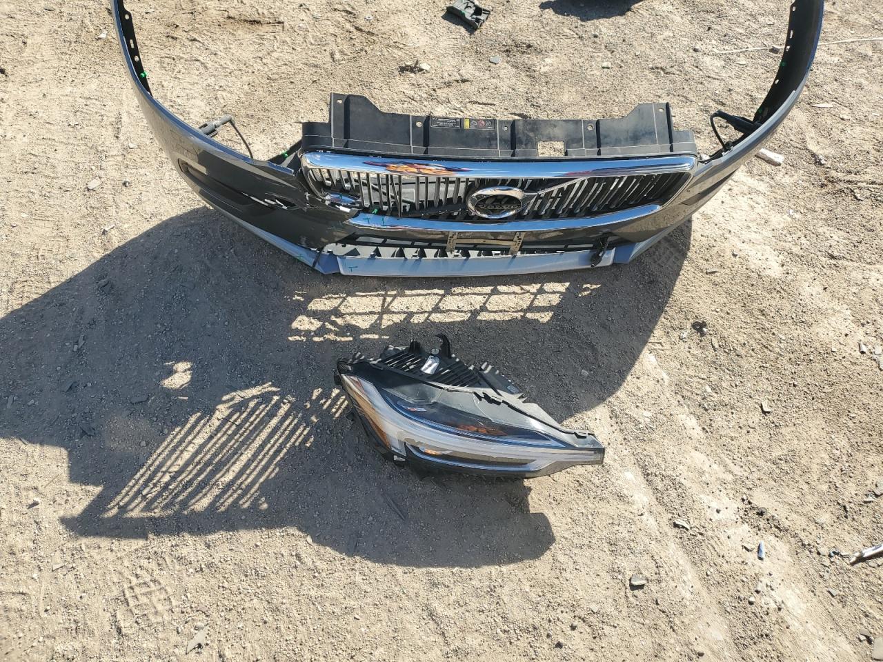 2018 Volvo Xc60 T6 Momentum VIN: YV4A22RK8J1047087 Lot: 89646245