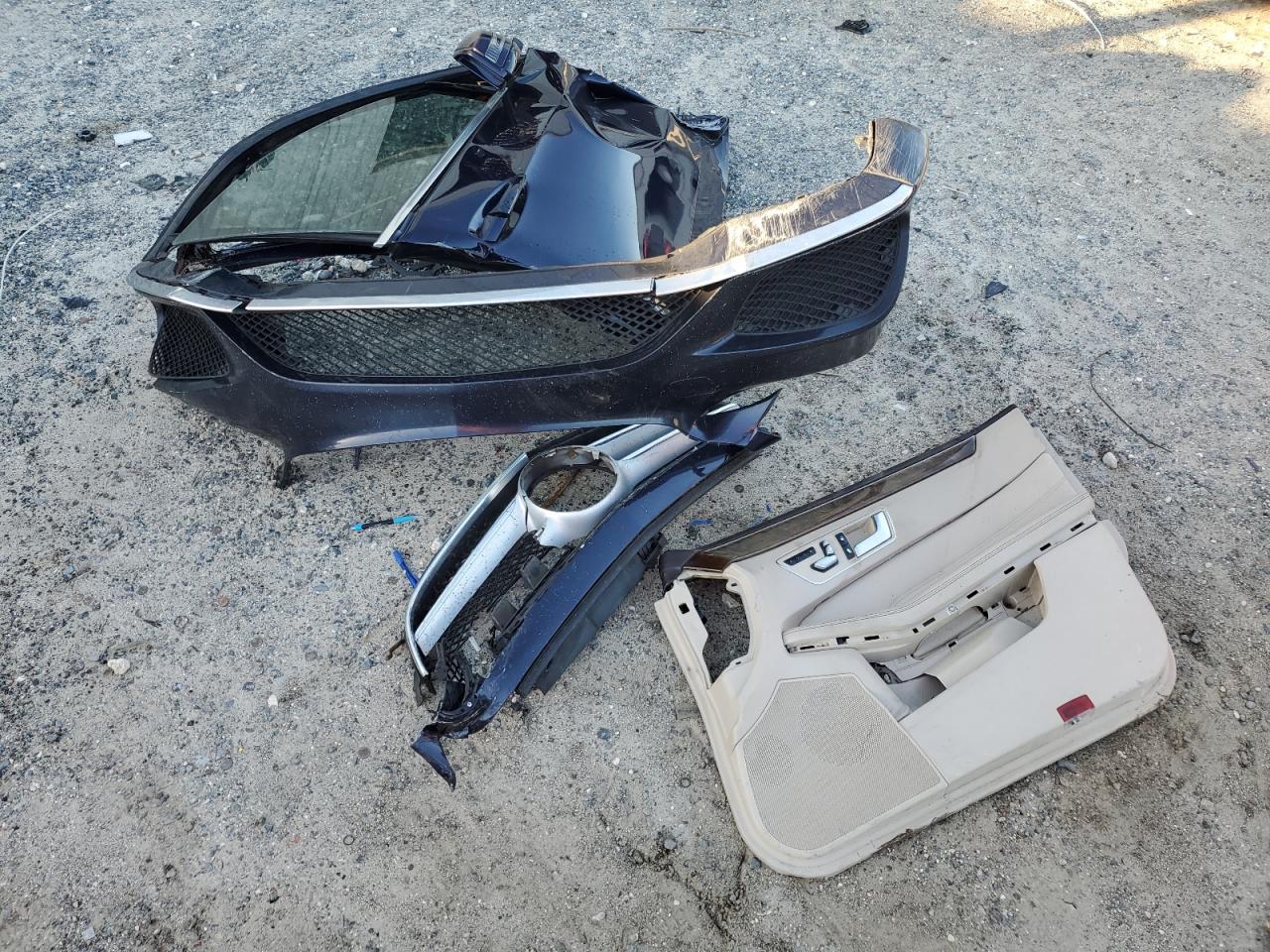 2014 Mercedes-Benz E 350 VIN: WDDHF5KB5EA827805 Lot: 86121065