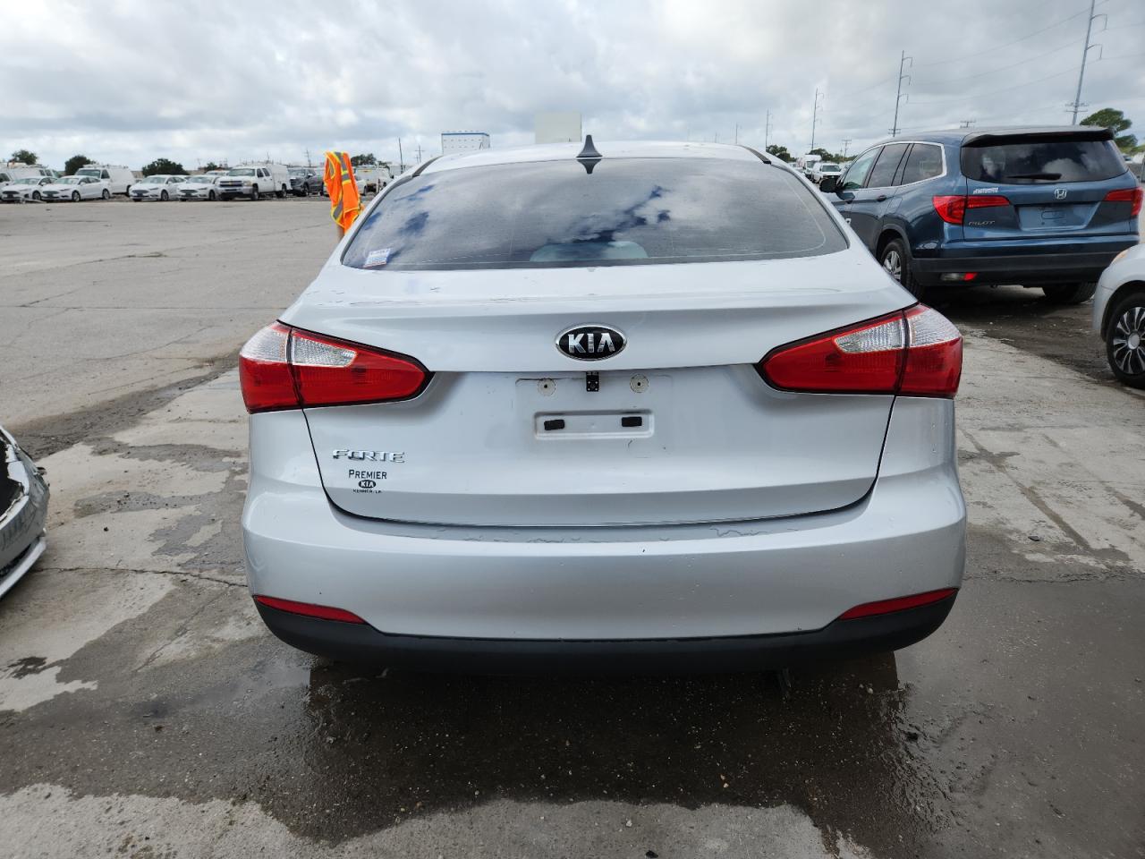 2016 Kia Forte Lx VIN: KNAFK4A62G5495178 Lot: 85168355