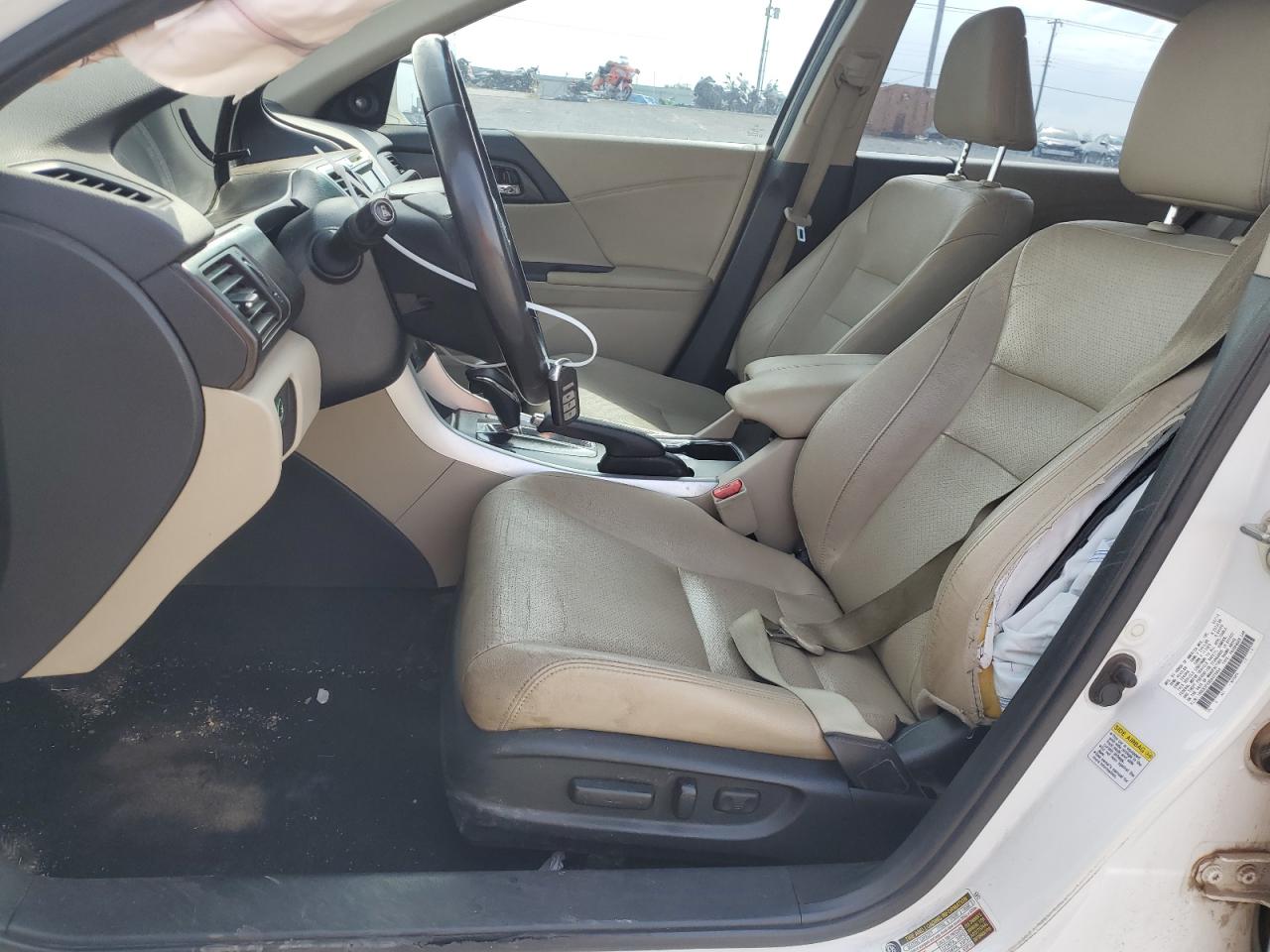 2014 Honda Accord Touring VIN: 1HGCR3F99EA025654 Lot: 85725835