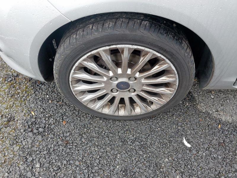 2011 FORD FIESTA TITANIUM 