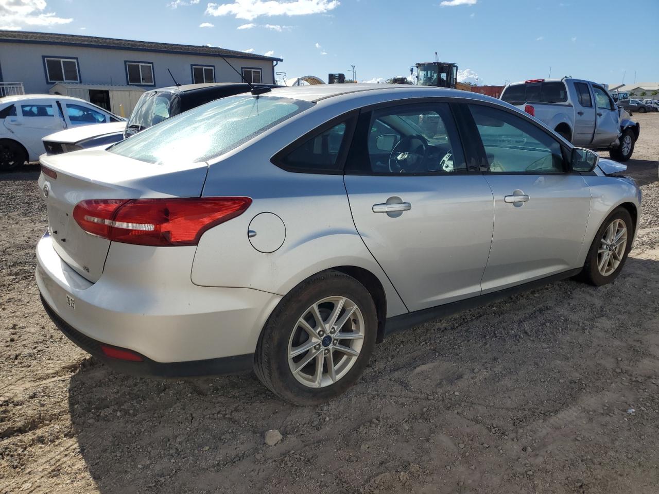 2018 Ford Focus Se silver null gas 1FADP3F27JL329095 photo #4