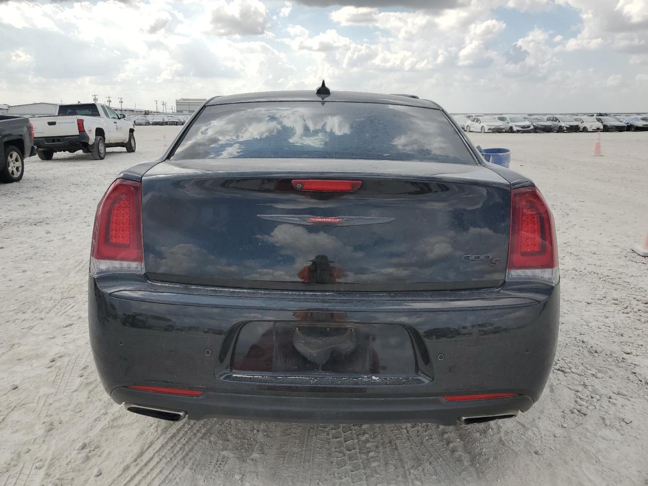 2021 Chrysler 300 S VIN: 2C3CCABG8MH523955 Lot: 89506385