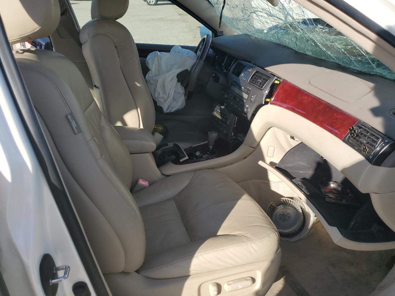 2004 Lexus Es 330 VIN: JTHBA30G445007500 Lot: 82405875