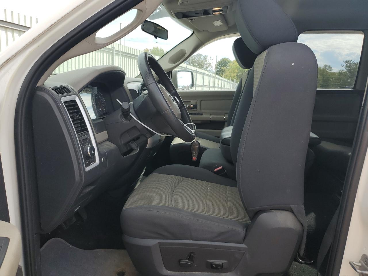 2009 Dodge Ram 1500 VIN: 1D3HV18T69S777719 Lot: 85777005