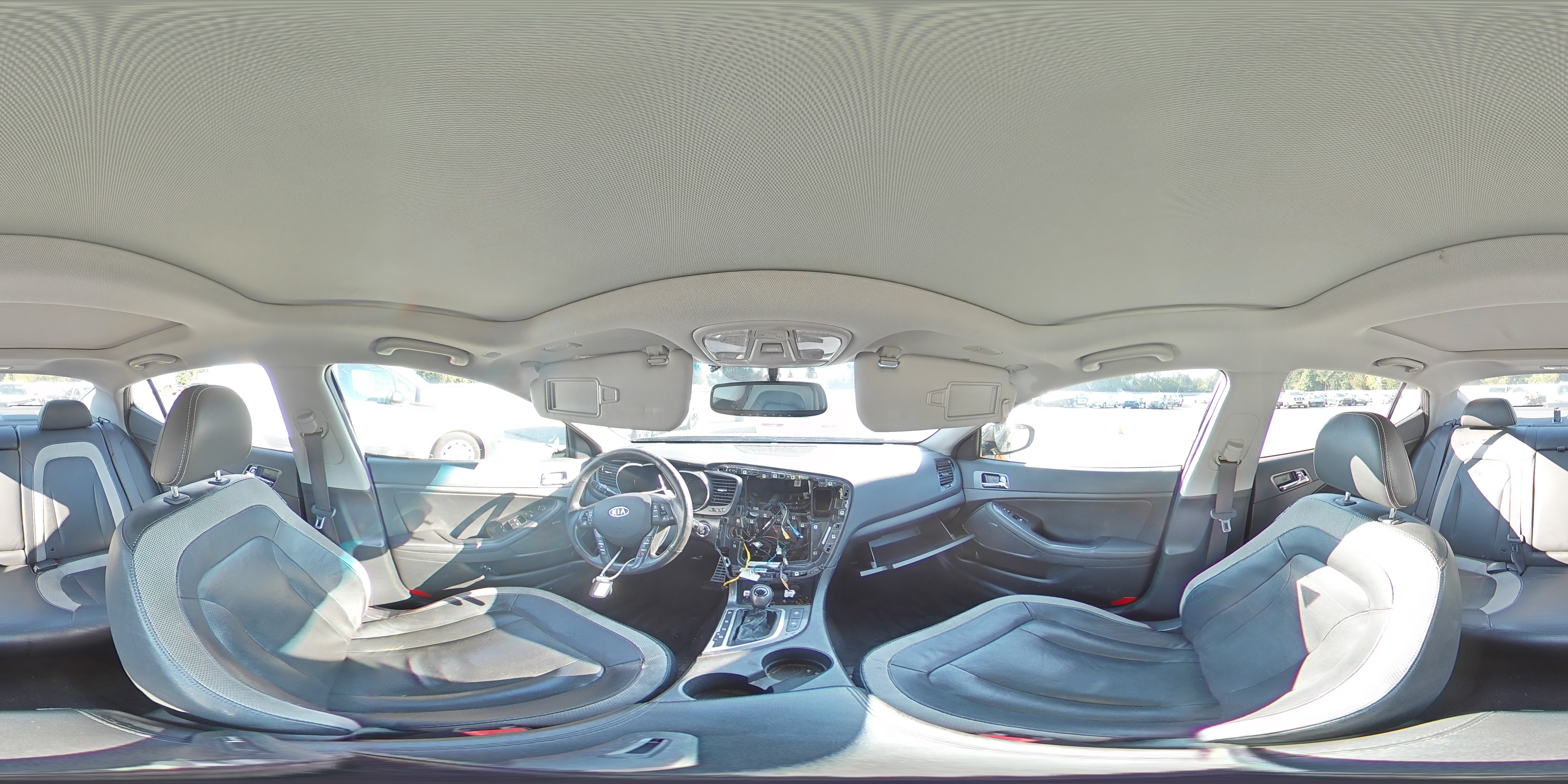 2011 Kia Optima VIN: KNAGR4A61B5133531 Lot: 82238655