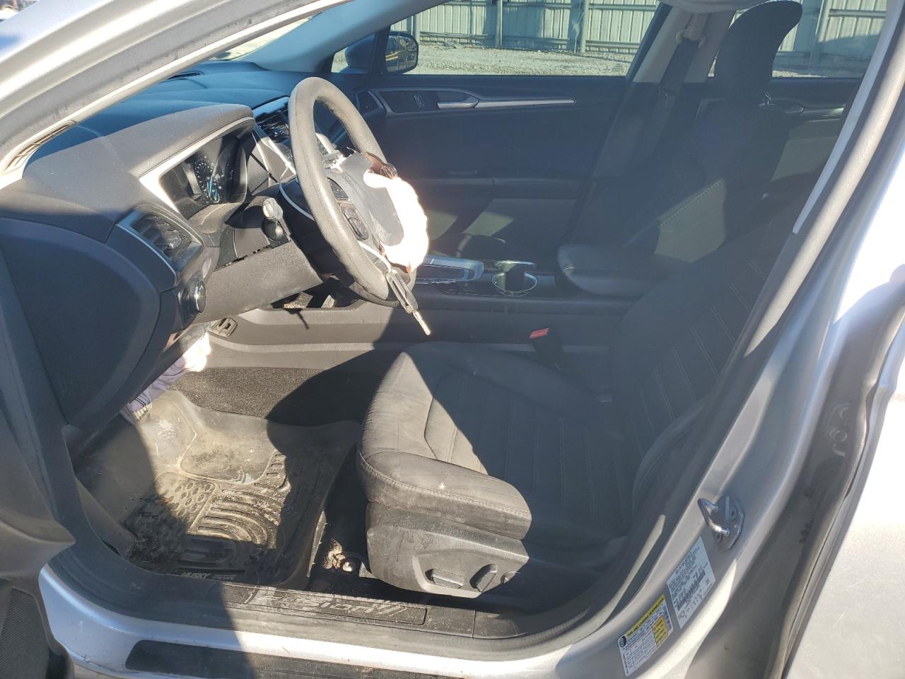 2015 Ford Fusion Se VIN: 3FA6P0H77FR164092 Lot: 91062575