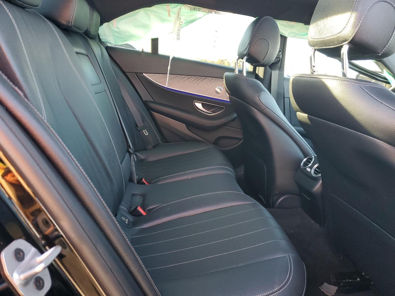 V (W213, S213, C238) V (W213, S213, C238)