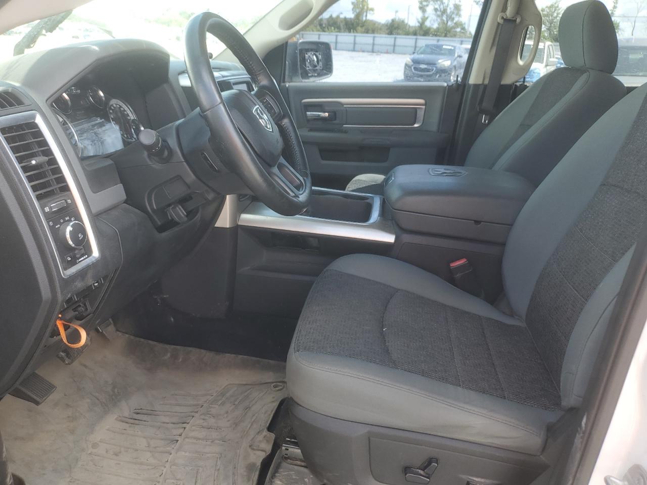 2019 Ram 1500 Classic Slt VIN: 1C6RR7LT7KS559975 Lot: 82345795