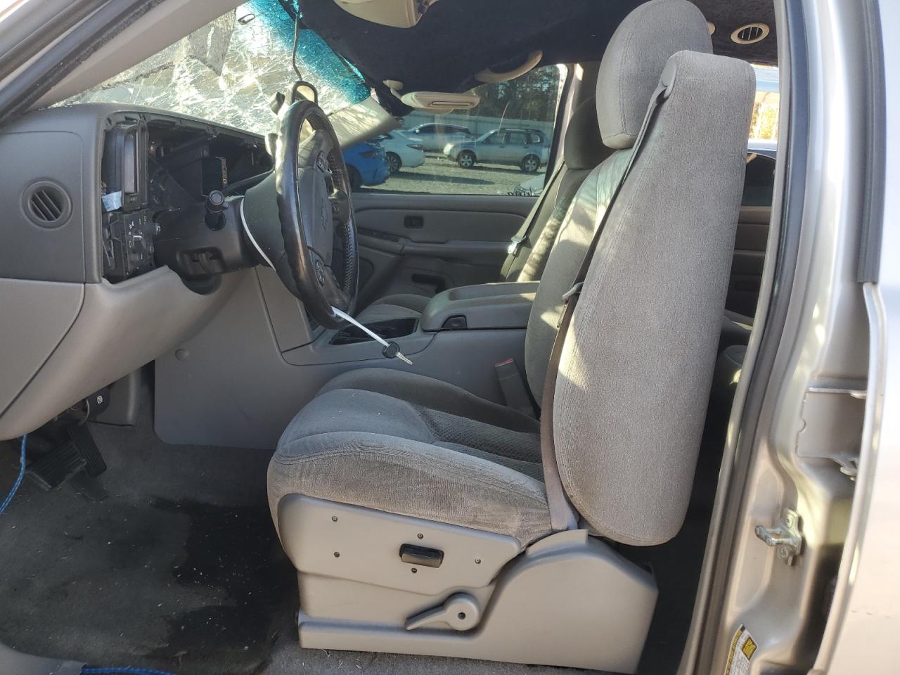 2005 Chevrolet Tahoe C1500 VIN: 1GNEC13V35R255343 Lot: 90680745