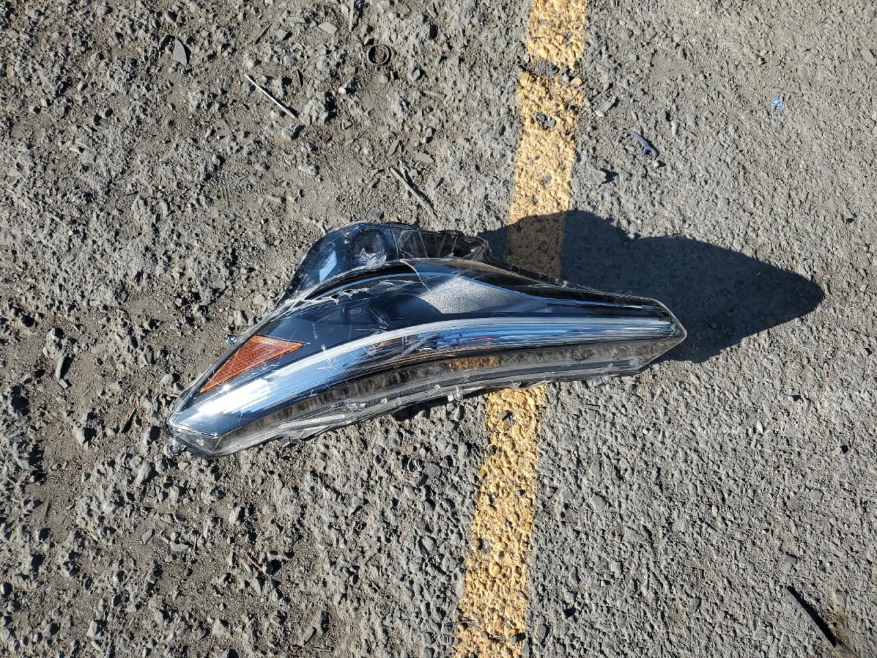 2024 Toyota Corolla Cross Xle VIN: 7MUDAAAG9RV111405 Lot: 85337475