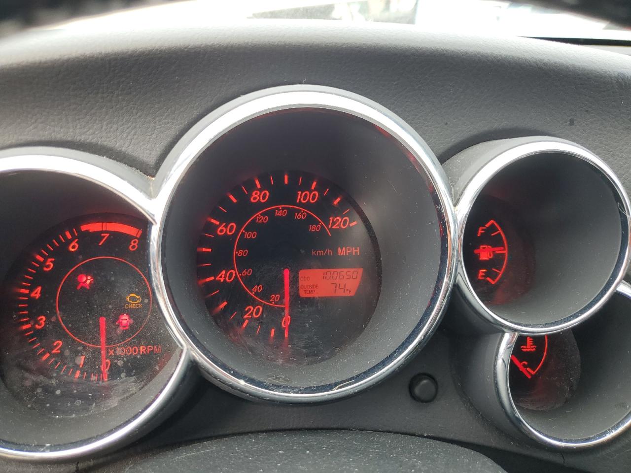 2003 Toyota Corolla Matrix Base VIN: 2T1LR32E93C163592 Lot: 85833275