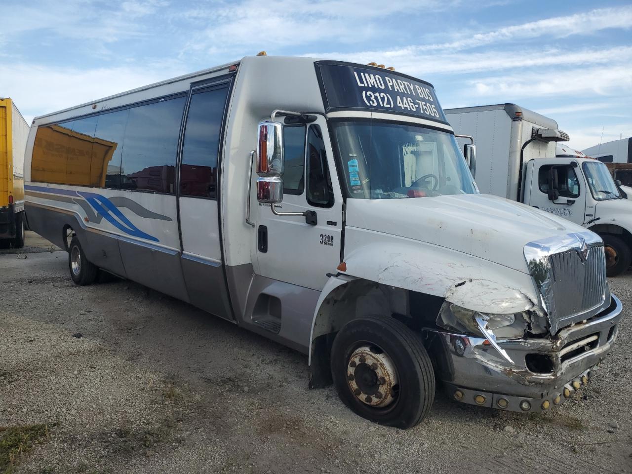 2006 International 3000 3200 - Bus VIN: 1HVBTAAM56H319647 Lot: 80903435