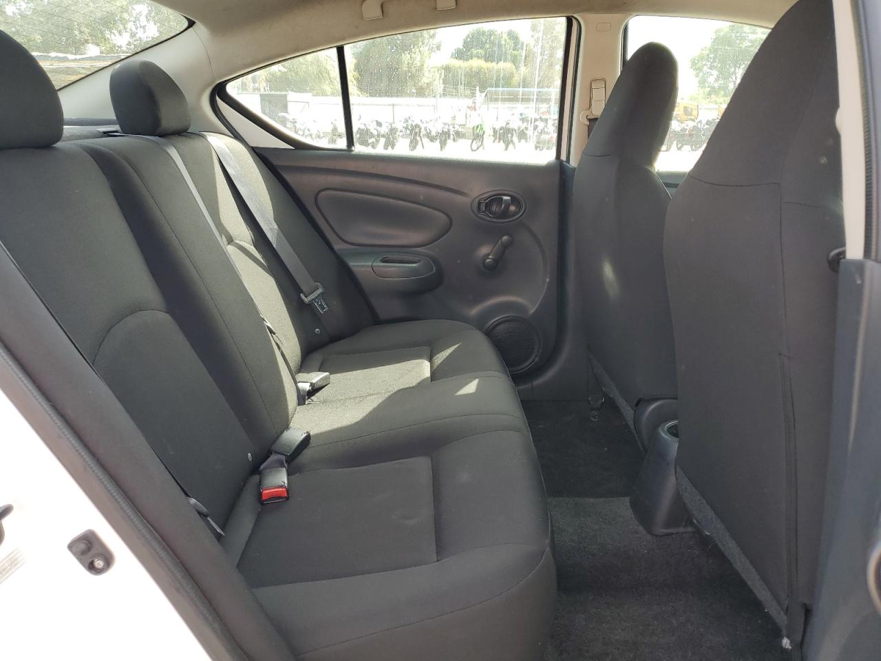 2016 Nissan Versa S VIN: 3N1CN7AP8GL845231 Lot: 84950965