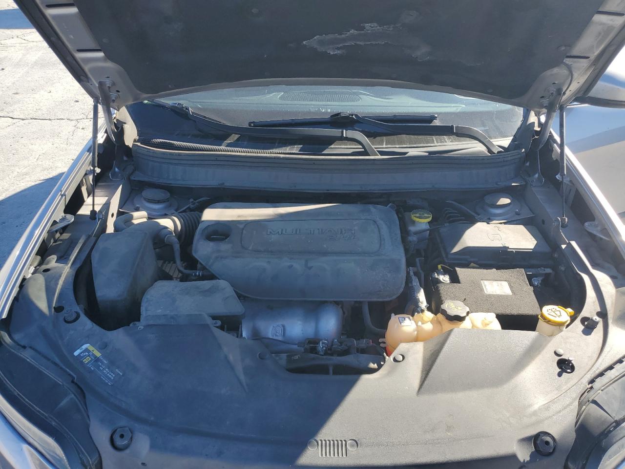 2019 Jeep Cherokee Latitude Plus VIN: 1C4PJLLB2KD403158 Lot: 89491535