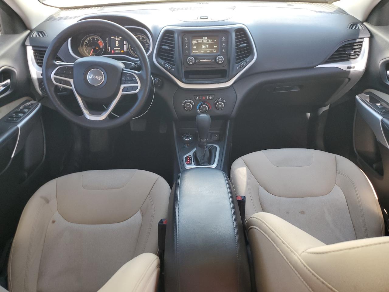 2018 Jeep Cherokee Latitude VIN: 1C4PJMCX4JD545785 Lot: 85849825