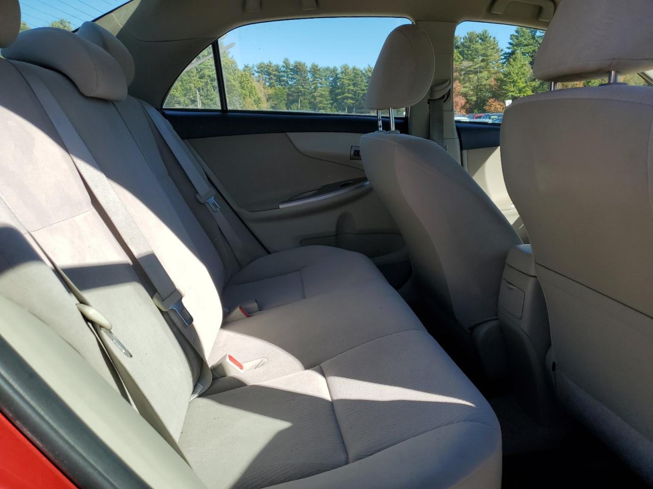 2011 Toyota Corolla Base VIN: JTDBU4EE5BJ096438 Lot: 86335265