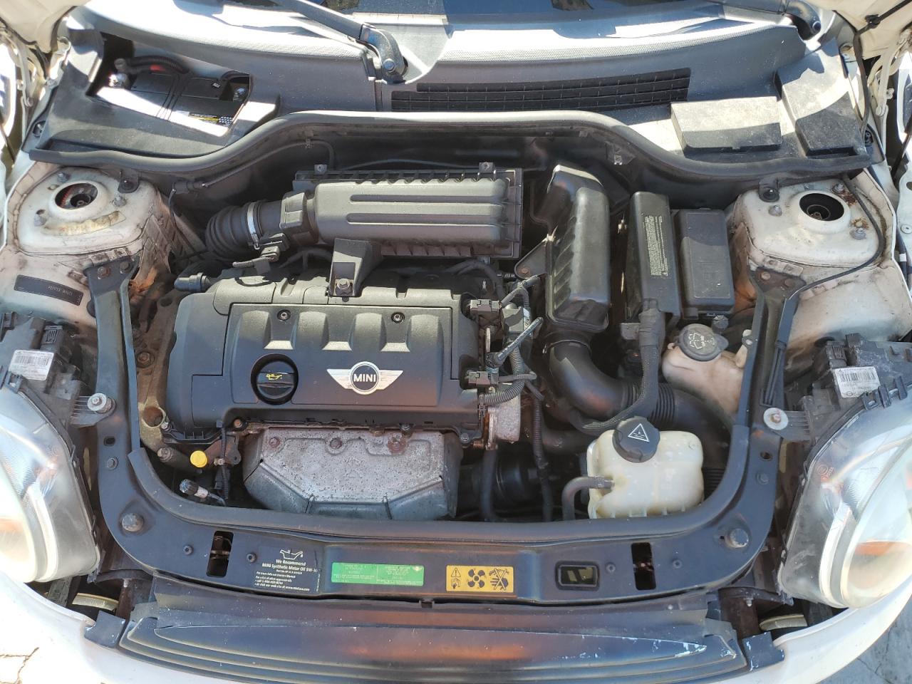 2010 Mini Cooper VIN: WMWMF3C54ATU77861 Lot: 84931205