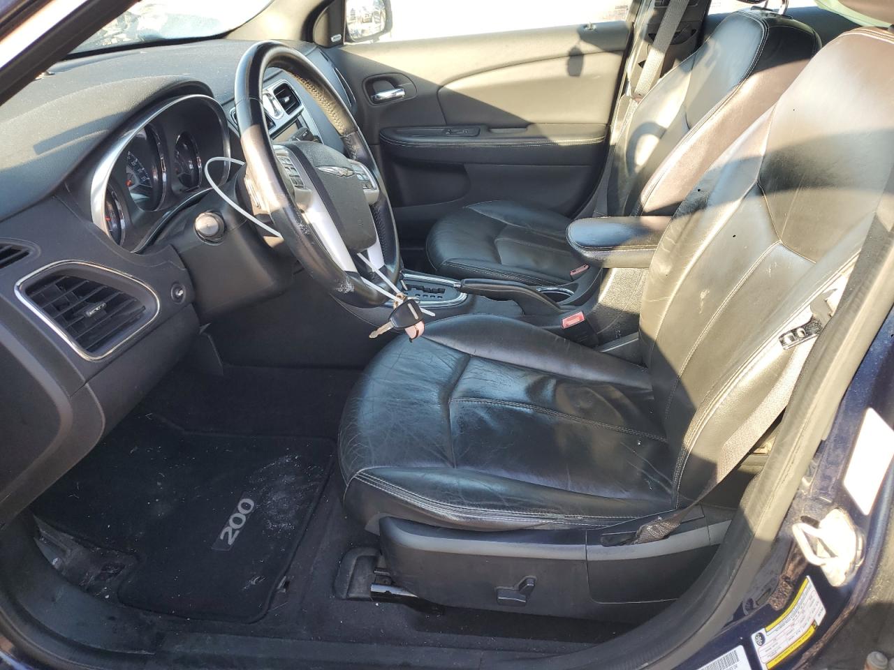 2013 Chrysler 200 Limited VIN: 1C3CCBCG9DN747053 Lot: 90680085