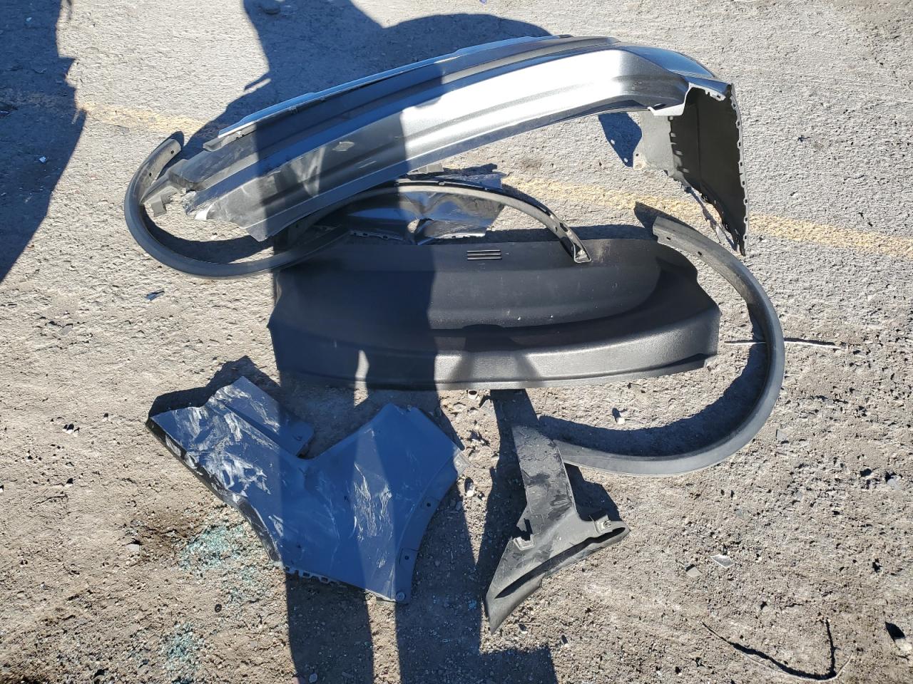 2017 Nissan Rogue S VIN: JN8AT2MT8HW137647 Lot: 85007975