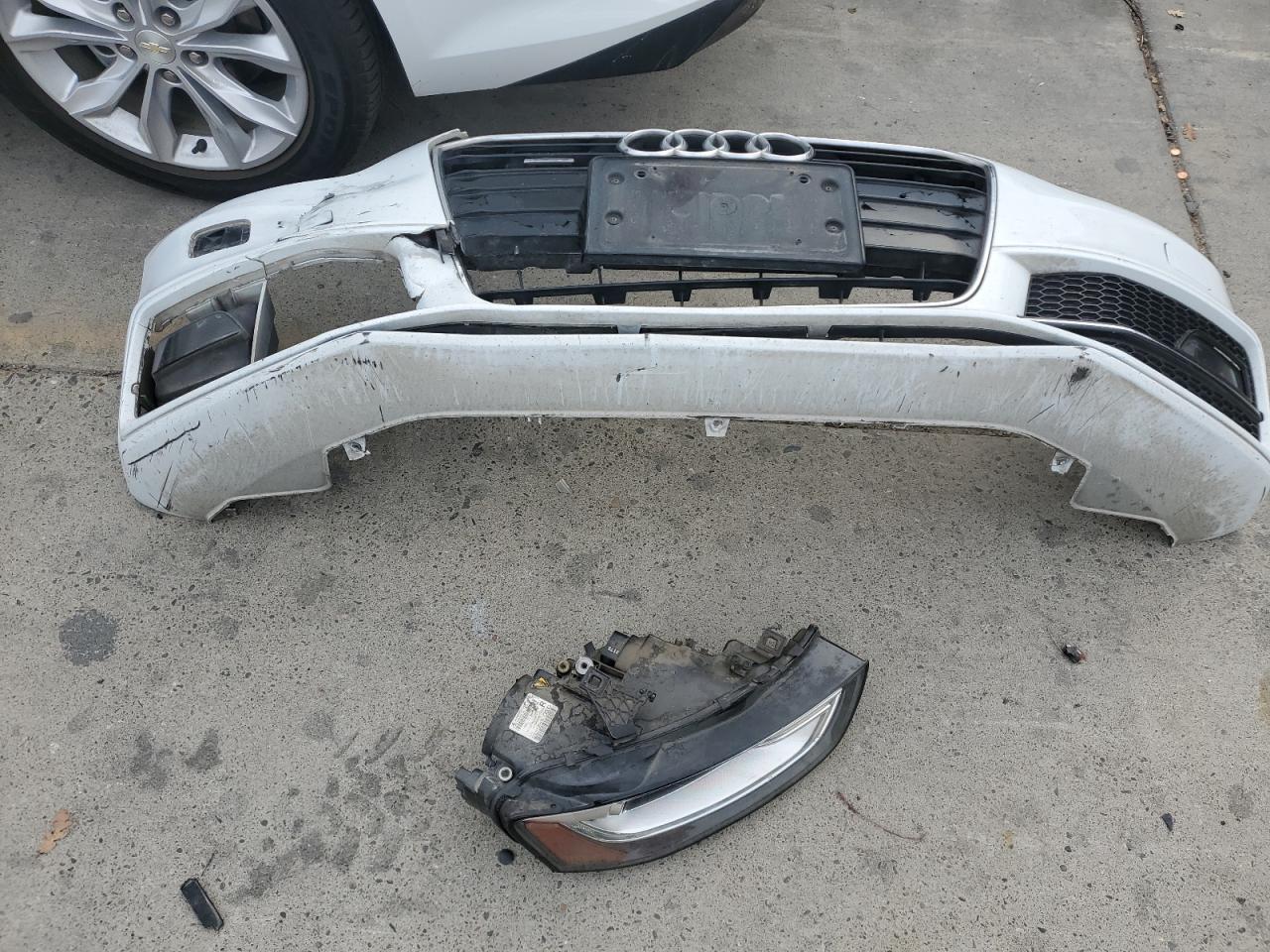 2016 Audi A4 Premium S-Line VIN: WAUBFAFL4GN001113 Lot: 89489635