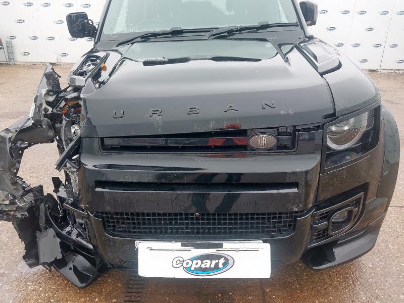 2025 LAND ROVER DEFENDER 5.0 P425 X 110 5DR AUTO
