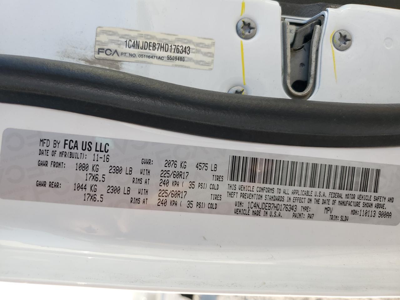 2017 Jeep Compass Latitude VIN: 1C4NJDEB7HD176343 Lot: 82407945