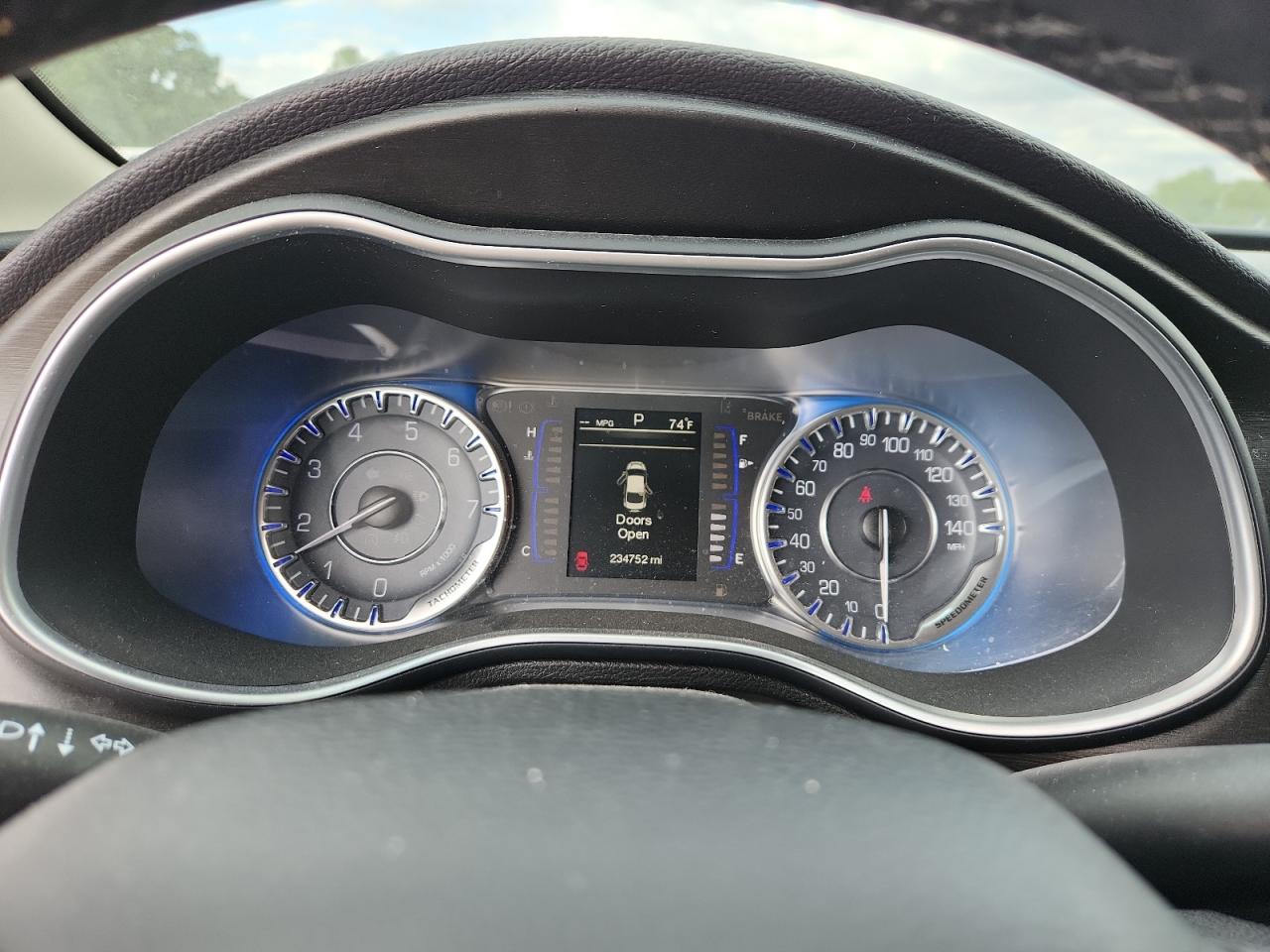 2015 Chrysler 200 Limited VIN: 1C3CCCAB7FN534828 Lot: 86097155