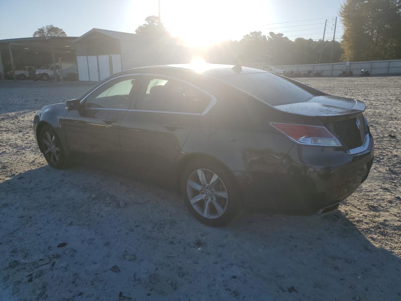 Фото: 19UUA8F54DA001699