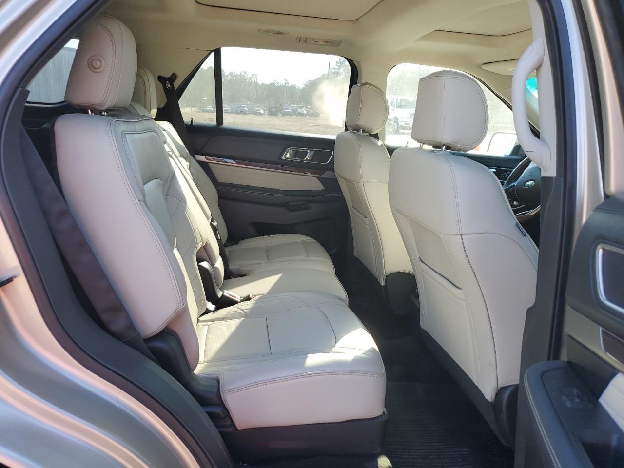 2017 Ford Explorer Platinum VIN: 1FM5K8HT7HGA15803 Lot: 82446385