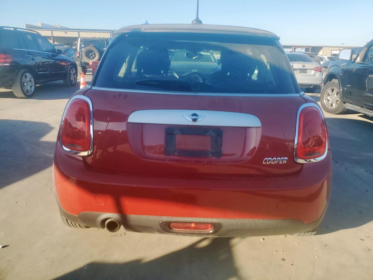 2014 Mini Cooper VIN: WMWXM5C5XET932622 Lot: 85916175