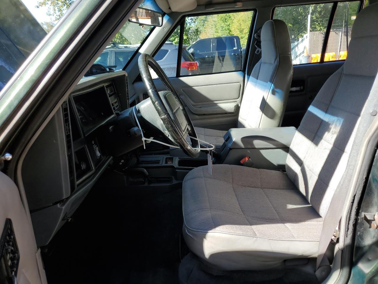 1996 Jeep Cherokee Sport VIN: 1J4FJ68S8TL323631 Lot: 82271725